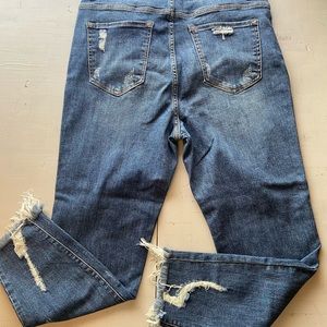 Risen Jeans, distressed medium blue NWT, 1XL